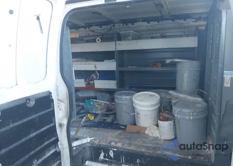 2017 Chevrolet Express 2500 Work Van z USA, uszkodzony, nr VIN 1GCWGAFF7H1329940